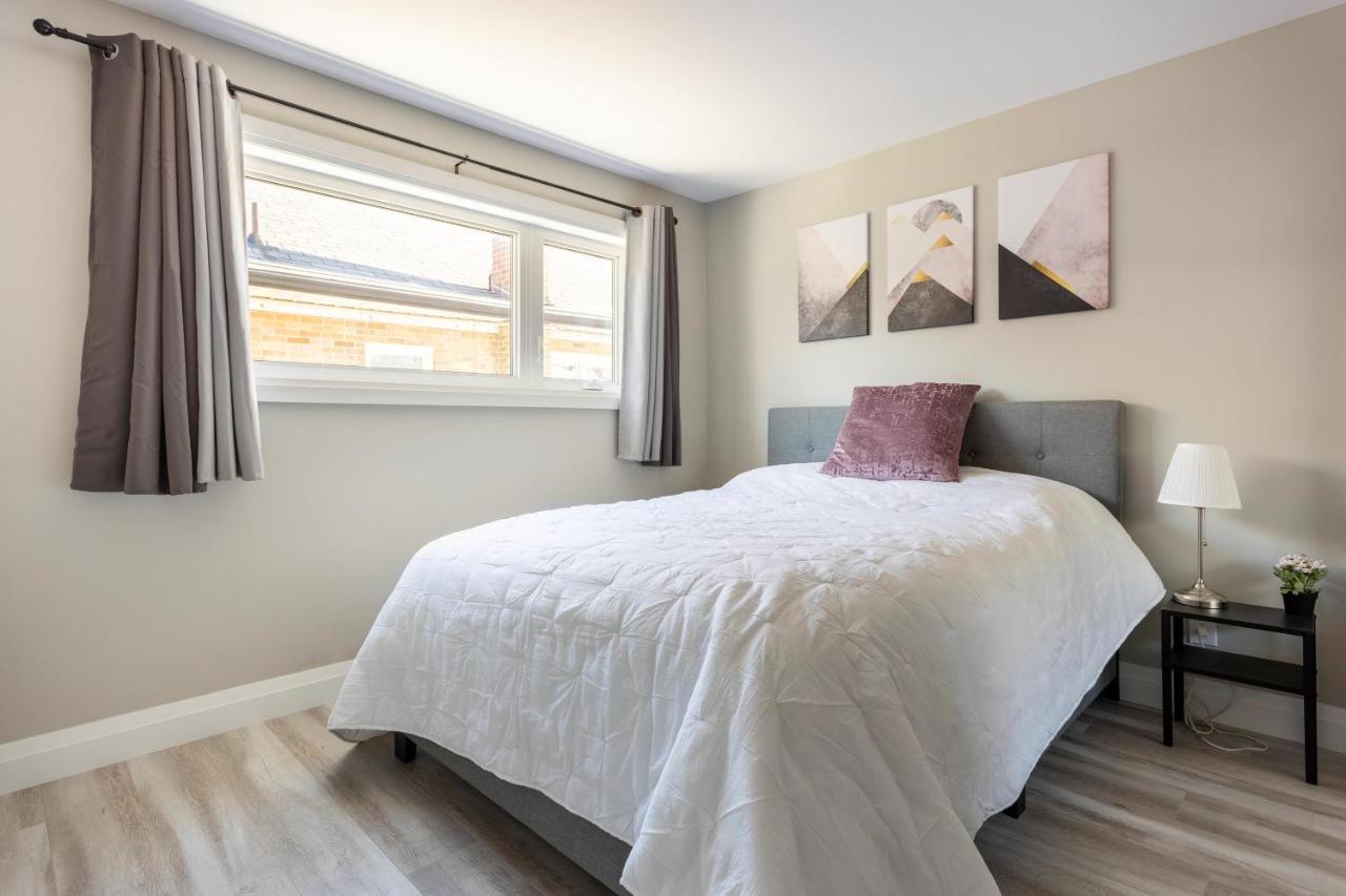 Entire 2 Bedroom Apartment Downtown - U2 Kitchener Buitenkant foto
